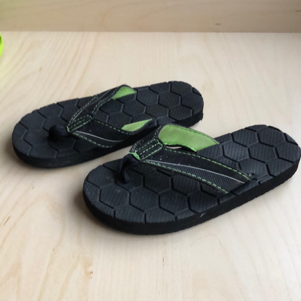 Flip Flops - Picture 2 of 4